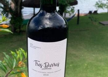 Adega gaúcha lança vinho em homenagem ao bairro Três Barras em Linhares