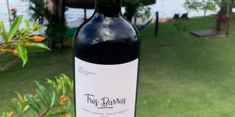 Adega gaúcha lança vinho em homenagem ao bairro Três Barras em Linhares