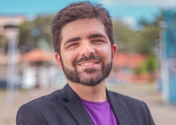 PELO FIM DOS CONSENSOS POLÍTICOS