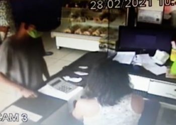 VÍDEO: Padaria é assaltada no centro de Sooretama neste domingo