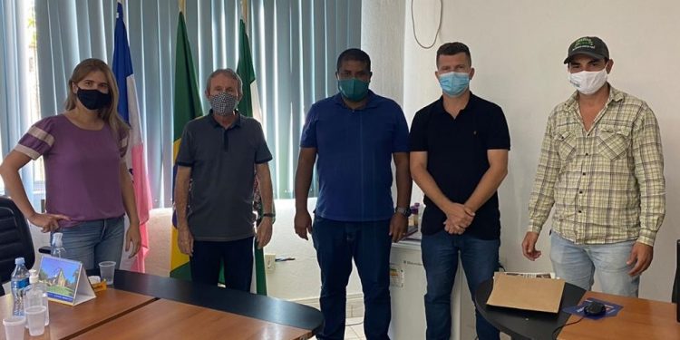 Evair de Melo garante investimentos federais em Alto Rio Novo