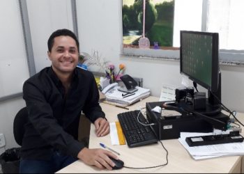 VÍDEO: Professor compõe poema em homenagem a Sooretama