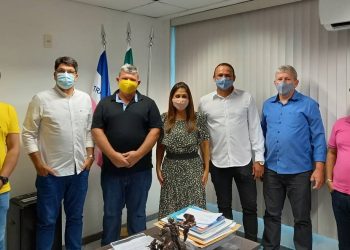 Governador Lindenberg busca recursos para obras junto ao Estado