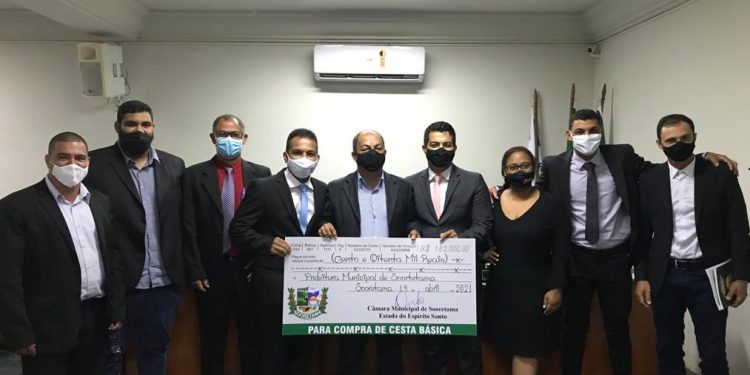 Vereadores repassam R$ 180 mil para a distribuição de cestas básicas em Sooretama