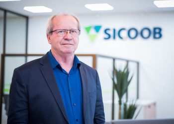 Voluntários arrecadam cestas básicas para entidades, idosos e famílias carentes do Norte do ES