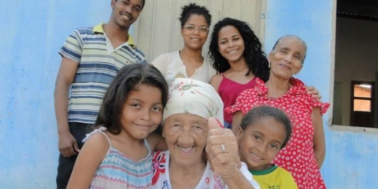 Dona Neném: histórias e lições de vida aos 115 anos