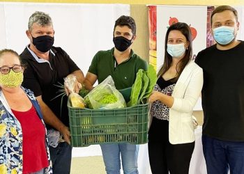 Cestas verdes são entregues em Governador Lindenberg