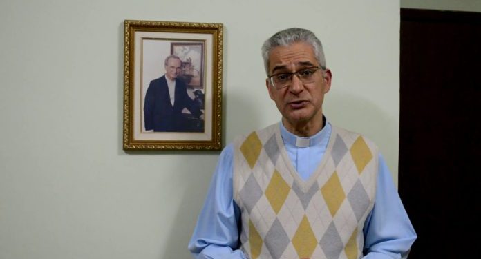 Conheça o perfil do novo bispo nomeado para a Diocese de Colatina