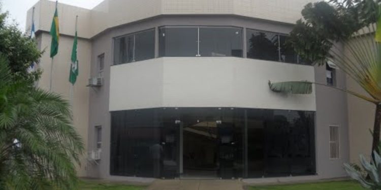 Prefeitura de Sooretama estima gastar até R$ 1,1 milhão por ano com publicações em jornal