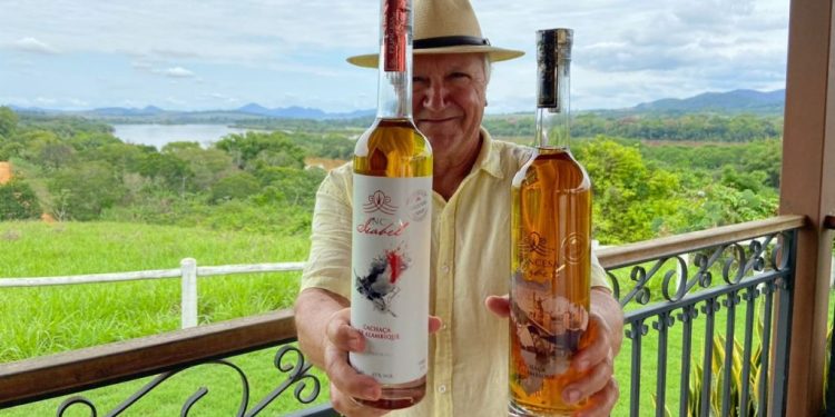 Cachaças de Linhares são premiadas em concurso mundial de destilados na Bélgica