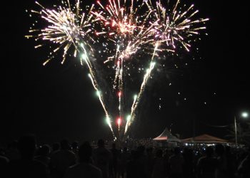 Prefeitura cancela festa de Réveillon e queima de fogos nas praias de Linhares