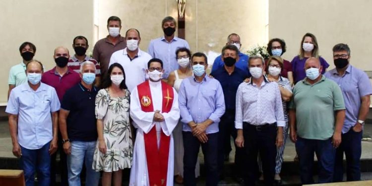 Missa e plantio simbólico de árvores marcam aniversário de 40 anos de Jaguaré