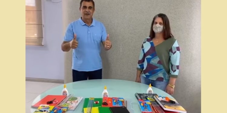 Pelo segundo ano, Jaguaré distribui material escolar para mais de 5 mil alunos da rede municipal