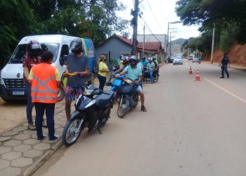 SERÁ QUE RESOLVE? Cenário de vários acidentes, Rio Bananal recebe ação educativa no trânsito