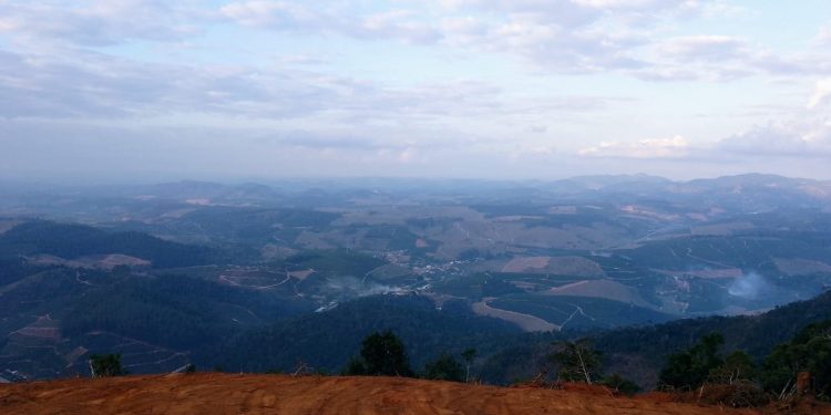 Governador Lindenberg realiza 1º Encontro de Parapente durante a festa da cidade