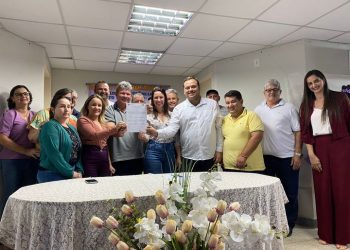 Leonardo dá ordem de serviço para reforma e ampliação do CRAS em Gov. Lindenberg