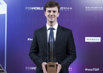 Indústria de Linhares conquista quatro troféus em premiação nacional do setor moveleiro