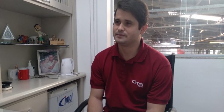 Jovem linharense se destaca como executivo de sucesso no meio empresarial capixaba