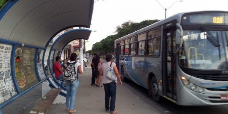 Ônibus voltam a circular, mas serviço está à beira do colapso em Linhares, afirma Sindicato