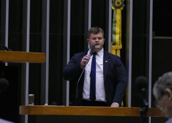 Felipe Rigoni pode assumir secretaria no próximo governo Casagrande