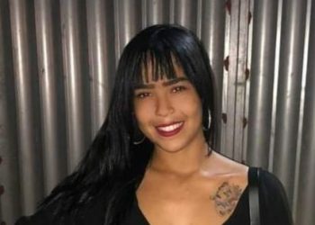 A bela do crime: Polícia procura jovem de 18 anos acusada de tentar eliminar desafeta