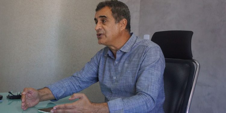 Prefeito de Jaguaré anuncia afastamento do cargo para tratamento de saúde