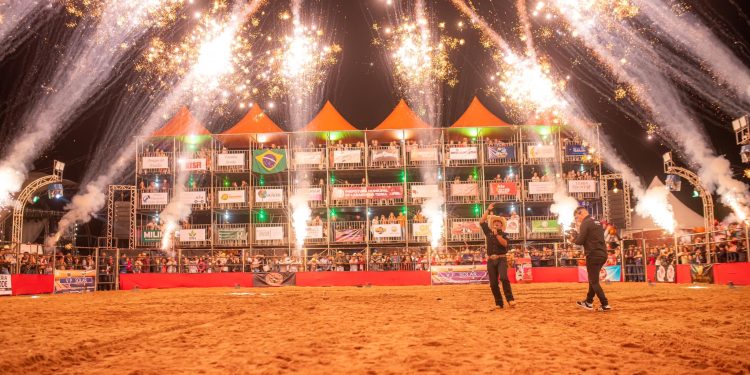 Festa dos 44 anos de Rio Bananal terá rodeio e atração nacional