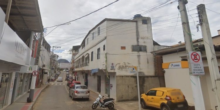 Moradores reclamam dificuldade de atendimento na agência dos Correios de Vila Valério