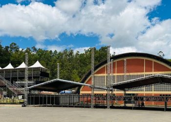 Festa de Rio Bananal: estrutura para receber o público está sendo montada