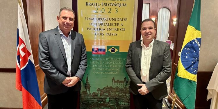 Prefeitos de Vila Valério e Pancas participam de Missão Empresarial na Eslováquia