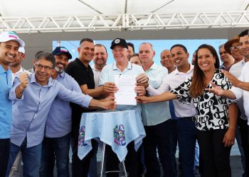 Assinada ordem de serviço para asfalto ligando Patrimônio da Lagoa à sede de Sooretama