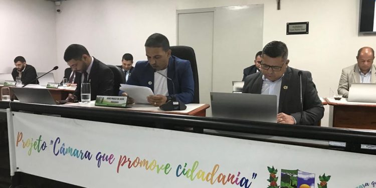 Sooretama reajusta salários de profissionais da Educação