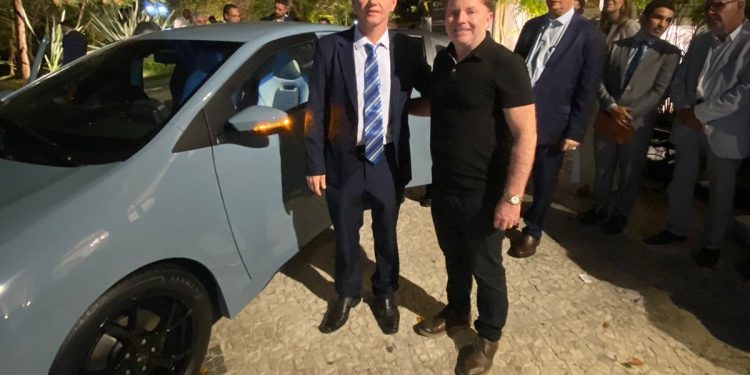 ‘Elon Musk ou João Gurgel?’ Empresário capixaba confirma fábrica no ES para produzir carro elétrico nacional