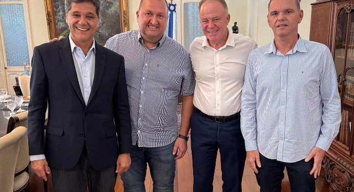 Fernando Camiletti tem primeira agenda com Casagrande na condição de prefeito eleito de Sooretama