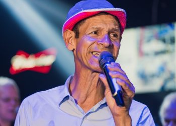 Músico linharense comemora 42 anos de carreira com show nesta sexta-feira (22)
