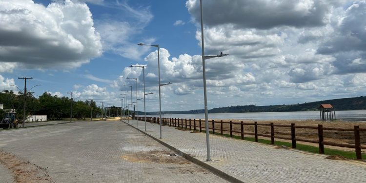 Lagoa Juparanã vira ‘condomínio de luxo’ e única praia aberta ao público está em Sooretama