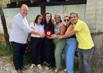 Educação de Sooretama recebe Selo Nacional Ouro de excelência na alfabetização de alunos