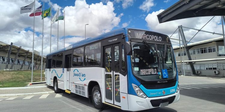 Transporte coletivo de Linhares recebe novos ônibus com ar condicionado