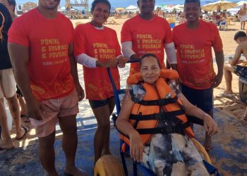 Praia Acessível promove inclusão de pessoas com mobilidade limitada durante o Carnaval no Pontal do Ipiranga