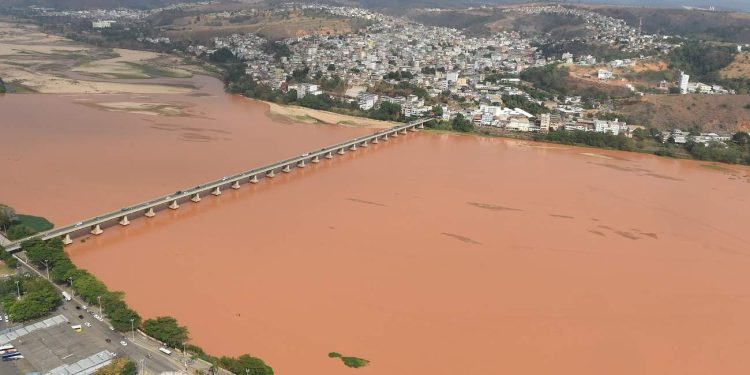 Ação na Holanda contra Vale e Samarco abre novos cadastros para indenização pelo desastre de Mariana