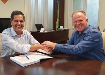 Em Jaguaré, governador sinaliza apoio a Ferraço para sucedê-lo em 2026