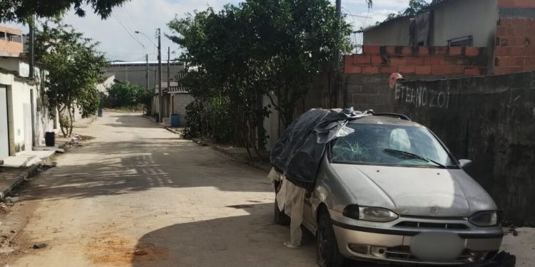 Sooretama realiza operação para remoção de veículos abandonados nas ruas