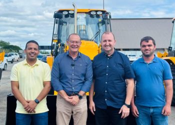 Municípios recebem novas máquinas e equipamentos para a agricultura