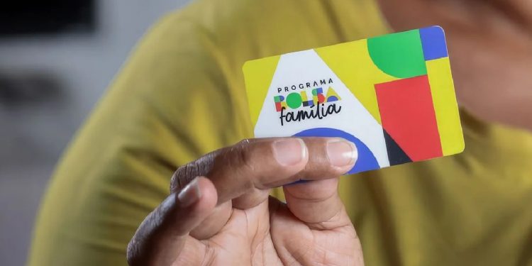Por aumento de renda, Governo Federal exclui milhares do Bolsa Família e impacta municípios