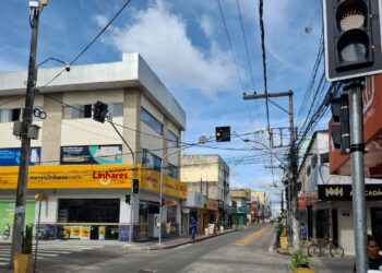 Melhoria da mobilidade urbana: Sooretama recebe semáforos e terá principais avenidas asfaltadas