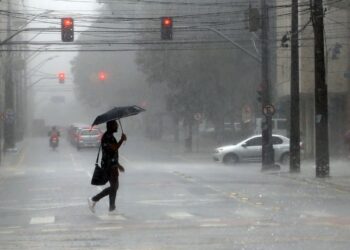 Defesa Civil alerta para chuvas extremas em todo o Espírito Santo nesta semana