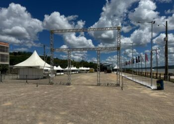 Carnaval de Sooretama começa nesta sexta-feira (13) com cinco dias de festa na Lagoa Juparanã