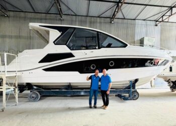 Prefeito Fernando Camiletti visita sede de indústria náutica que vai se instalar em Sooretama