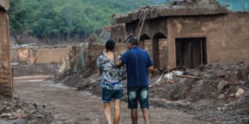 Possível programa de indenização para mulheres atingidas pelo desastre de Mariana está em discussão