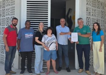 Deputado Evair de Melo reforça apoio à APAE de Marilândia